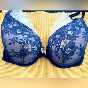 34D VS bra
